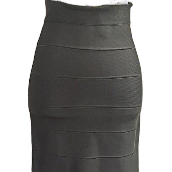 BCBGMAXAZRIA bandage midi skirt - black - size medium - Picture 2 of 6